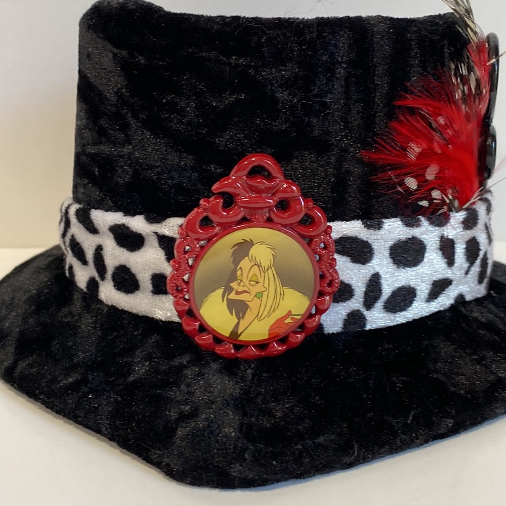 CRUELLA DE VIL MINI TOP HAT DISNEY PARKS - Picture 3 of 16